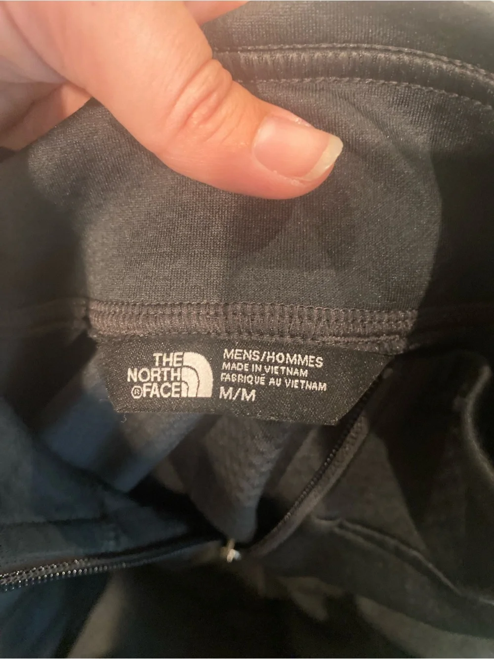 The North Face FlashDry Men's Gray 1/4 Zip Mock Neck Pullover Long Sleeve Size M